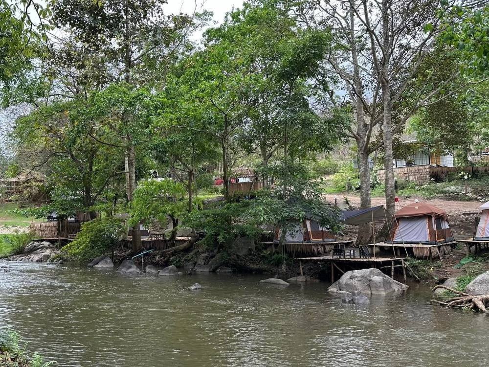 บรรยากาศ ไร่แสนงาม สวนผึ้ง