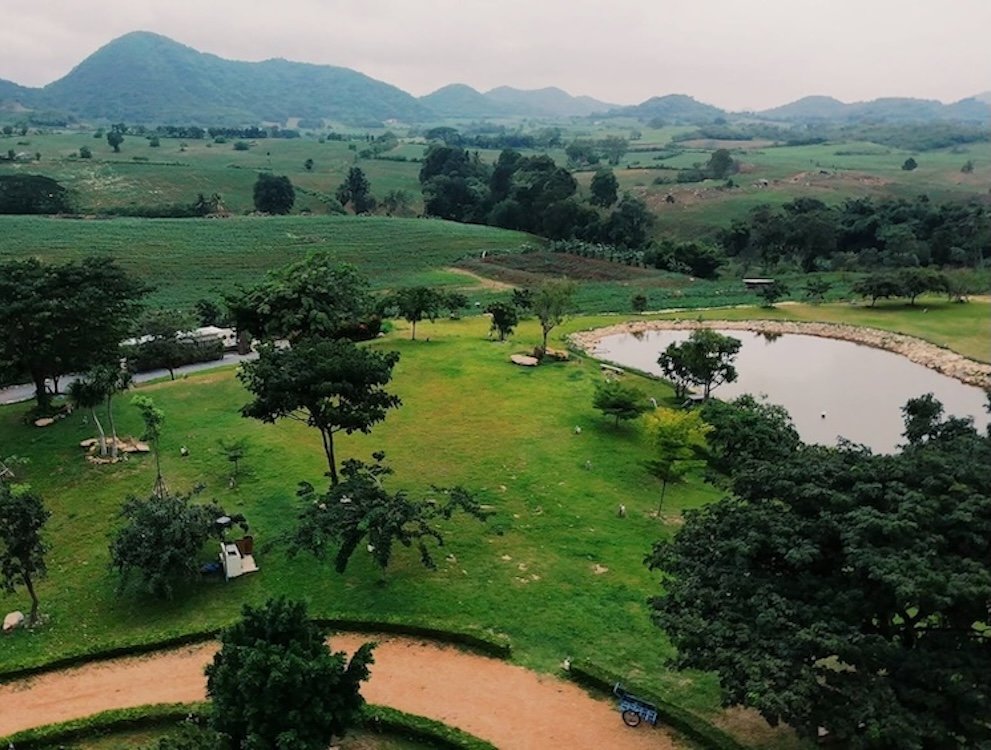 บรรยากาศ The Escape Hill Camping